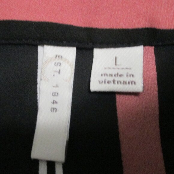 Cato top V neck black, white & brick colors, 3/4 sleeves like new size L - Picture 2 of 7